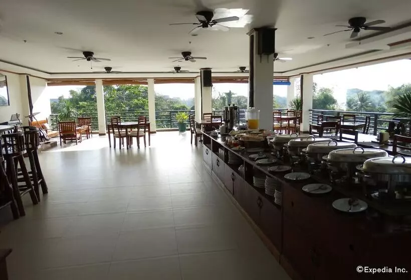 Fotos del hotel Ipil Suites Puerto Princesa:  4