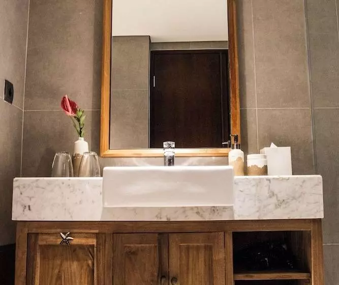 Fotos del hotel Tijili Seminyak:  13