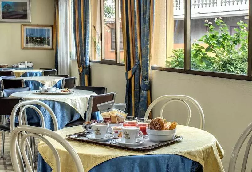 Fotos del hotel Santa Maura:  11