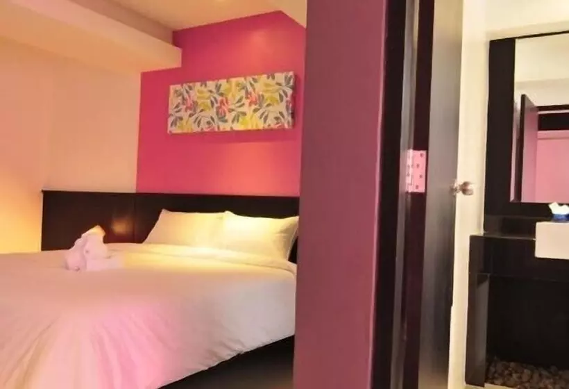 Fotos del hotel At 24 Boutique:  17