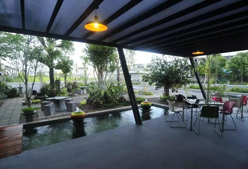 Fotos del hotel At 24 Boutique:  3