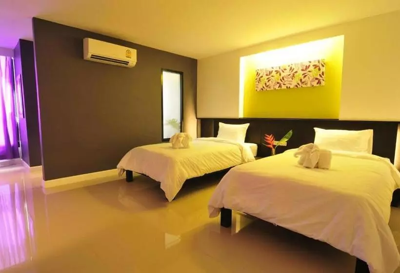 Fotos del hotel At 24 Boutique:  12