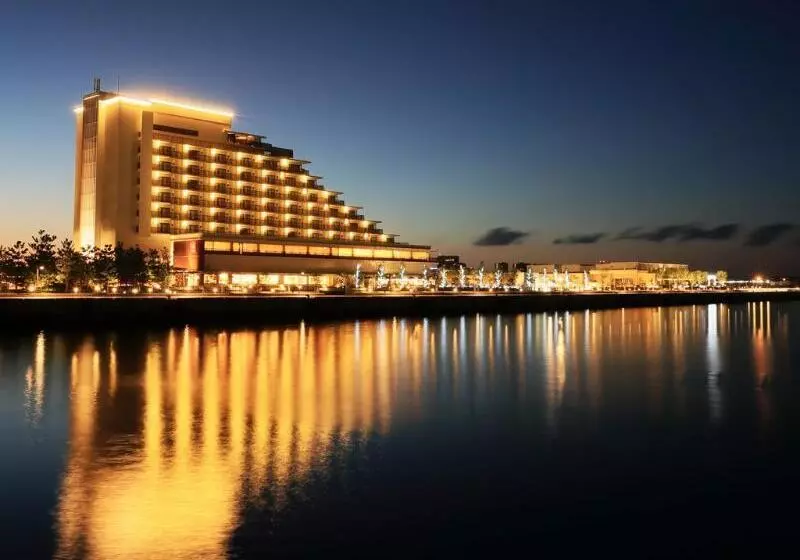 Kobe Minato Onsen Ren