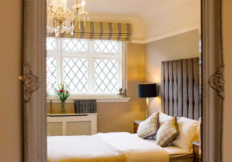 Prince Of Wales  Townhouse