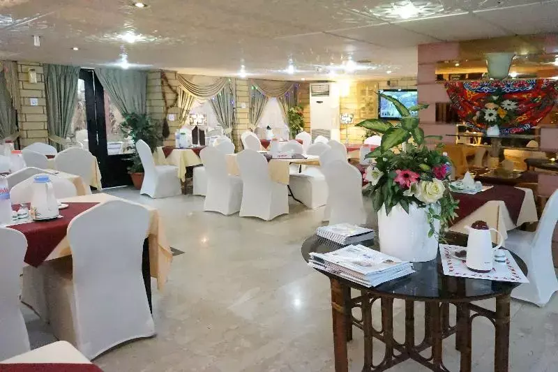 Fotos del hotel Rotana:  2