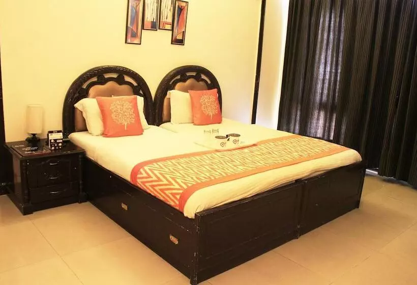Fotos del hotel Oyo Rooms Near Akashneem Marg:  13