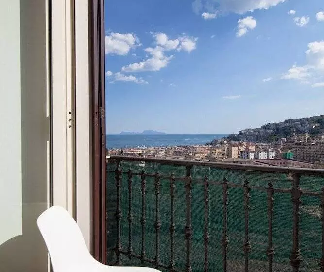 Fotos del hotel Napolicentro Mare  Sea View Rooms & Suites:  17