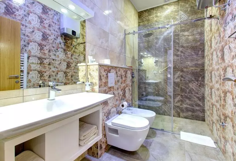 Fotos del hotel Villa Cardak:  3