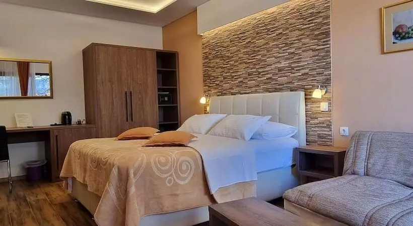 Fotos del hotel Villa Cardak:  5