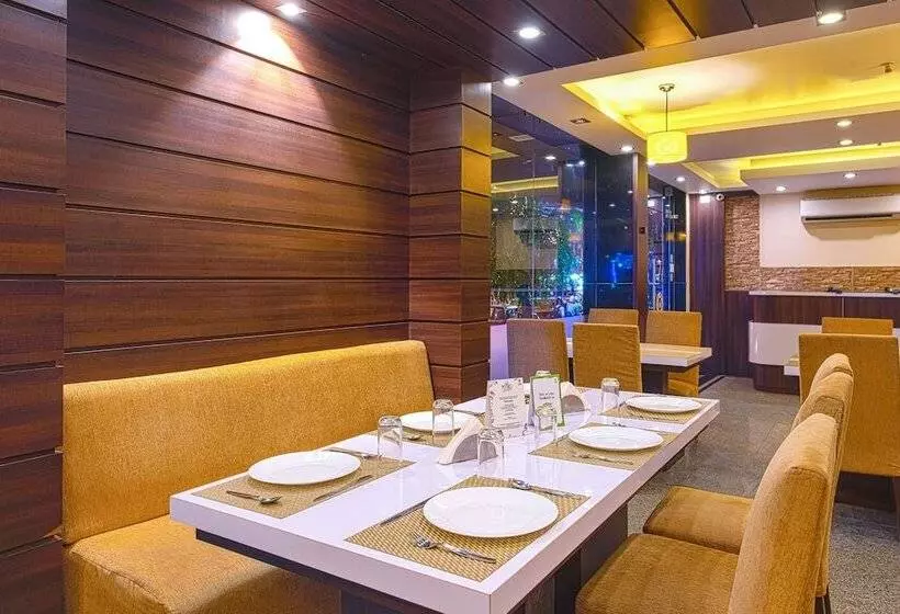 Fotos del hotel Treebo Trend Globe International:  4