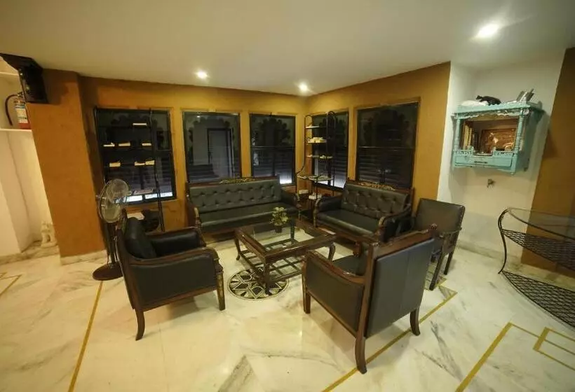 Fotos del hotel Udai Niwas  By The Lake:  23