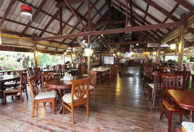 Na Vela Village