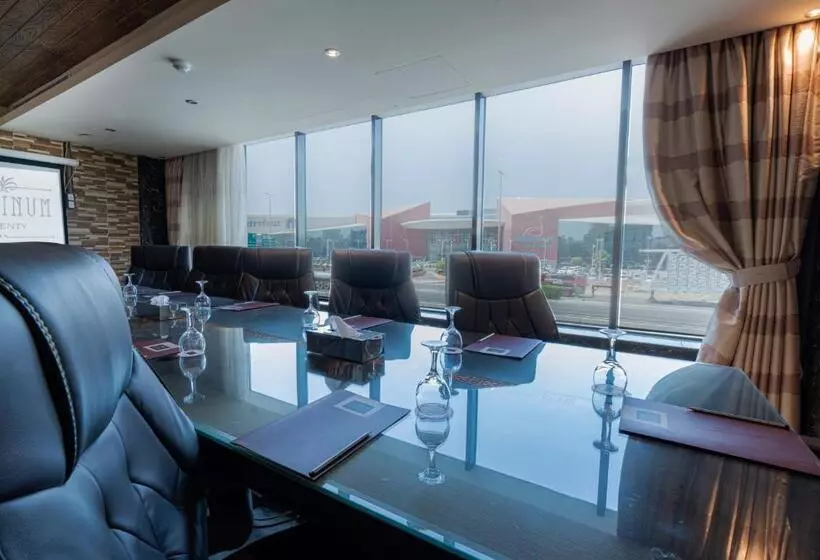 Fotos del hotel Platinum Seventy:  23