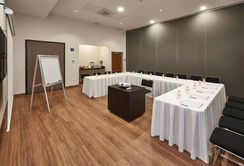 Fotos del hotel City Suites Tijuana Rio:  15
