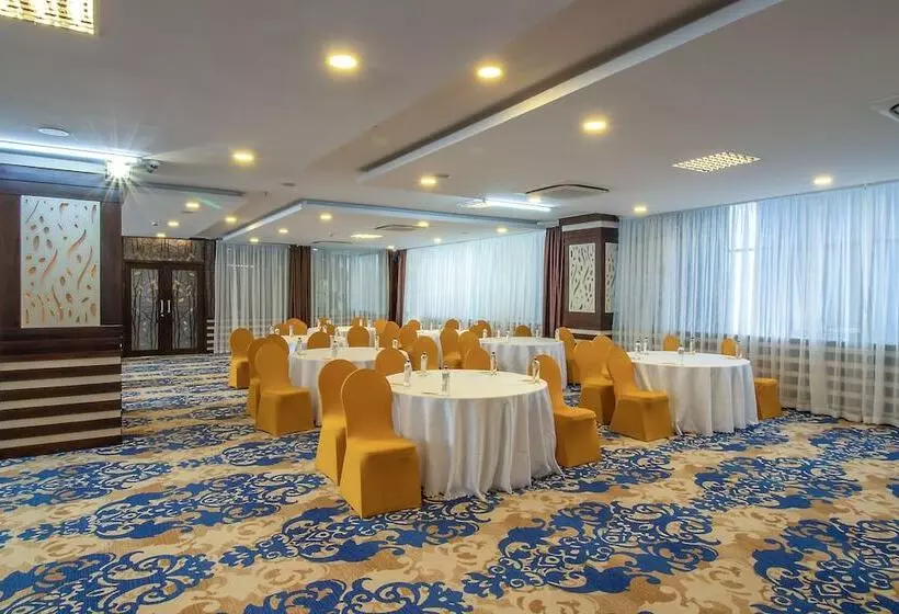 Fotos del hotel Golden Tulip Westlands Nairobi:  2