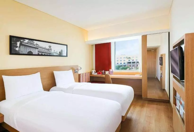 Fotos del hotel Ibis Hyderabad Hitech City:  17