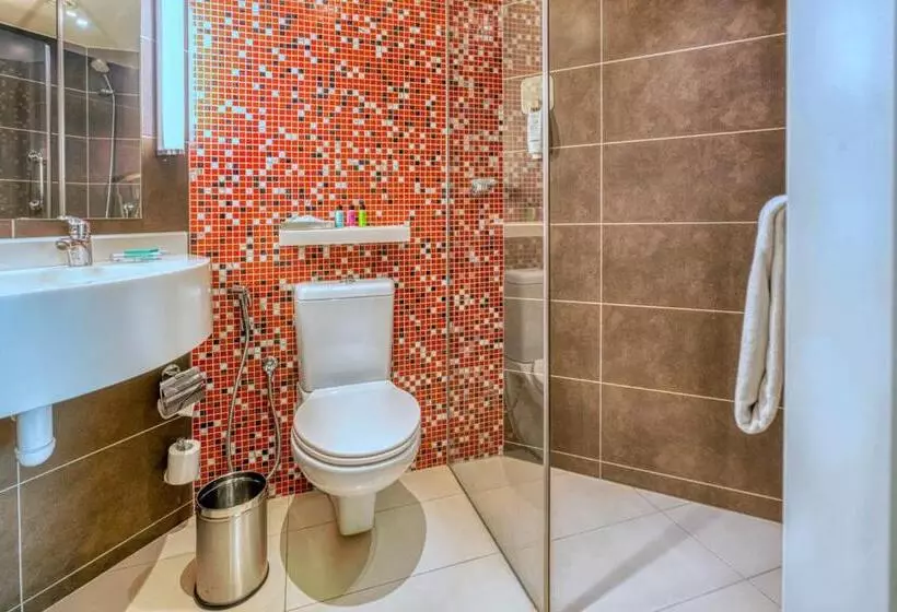 Fotos del hotel Ibis Hyderabad Hitech City:  7