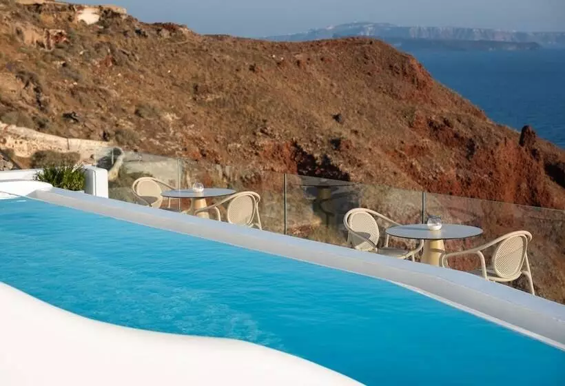 Maregio Suites