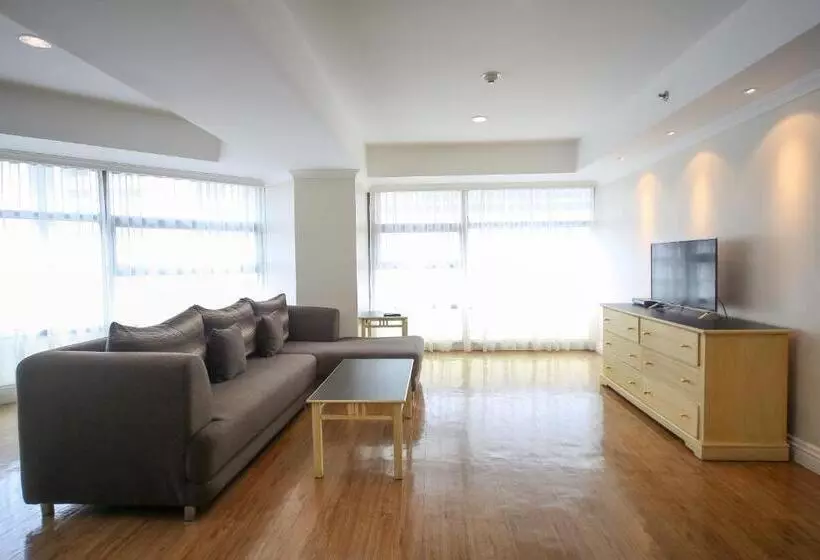 Fotos del hotel Infinity Tower Suites:  22
