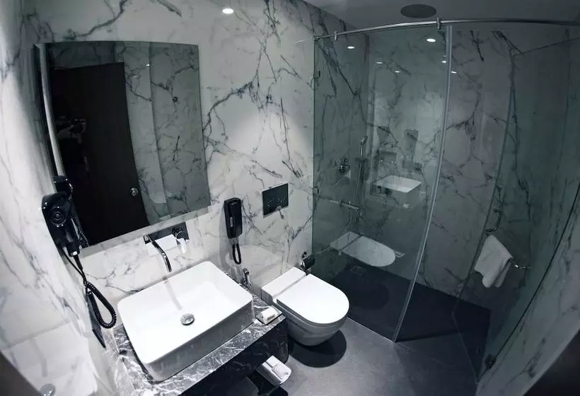 Fotos del hotel Connaught Royale Delhi:  13