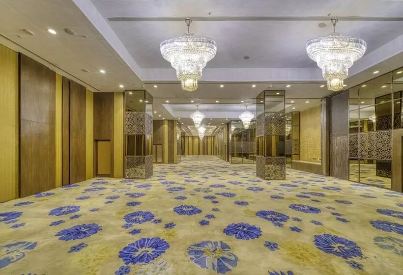 Fotos del hotel Holiday Inn Kolkata Airport, An Ihg:  25