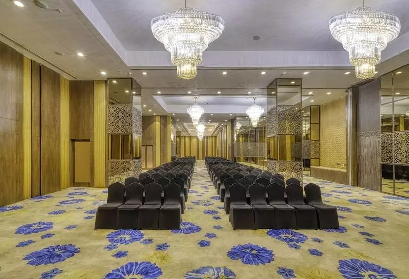 Fotos del hotel Holiday Inn Kolkata Airport, An Ihg:  22