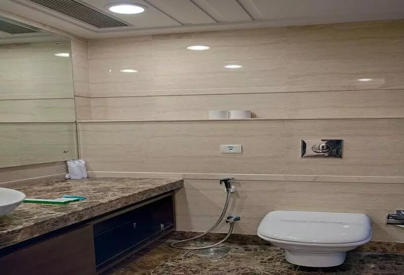 Fotos del hotel Stately Suites Golf Course Road:  17