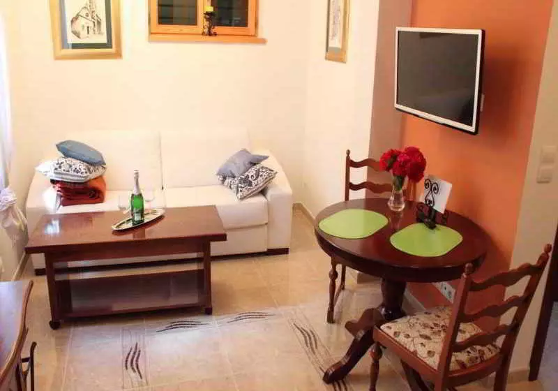 Fotos del hotel Apartments Perla:  15