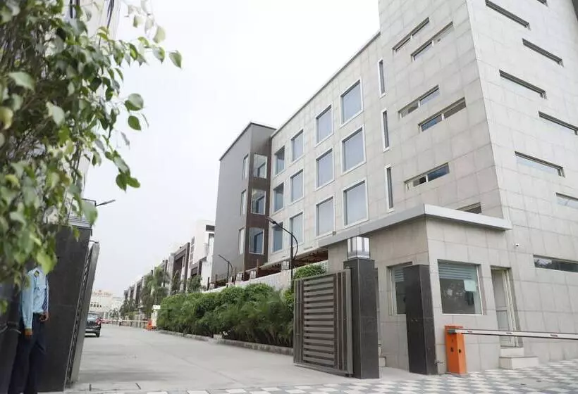 Fotos del hotel KST Sarovar Portico:  15