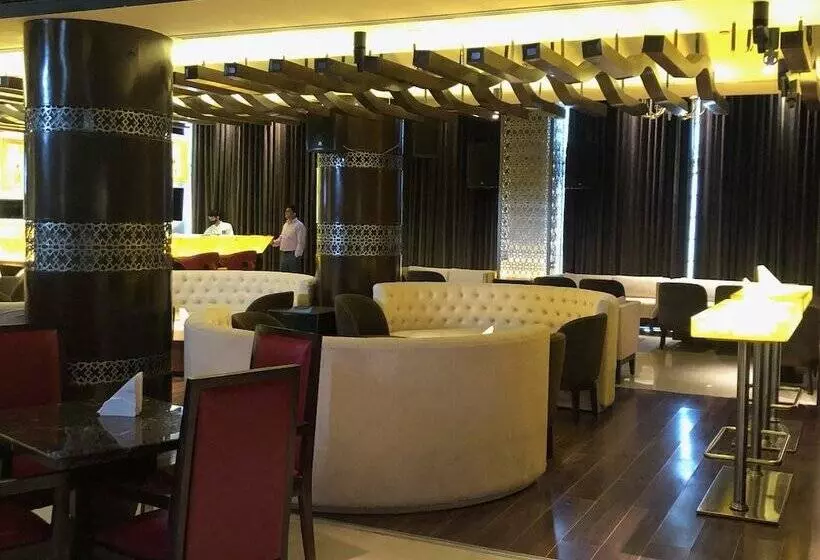 Fotos del hotel KST Sarovar Portico:  24