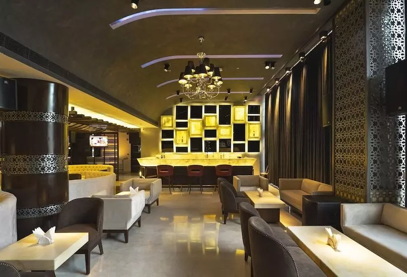 Fotos del hotel KST Sarovar Portico:  9