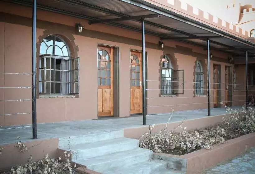Fotos del hotel Sweet Thorn Retreat Airport Lodge:  9