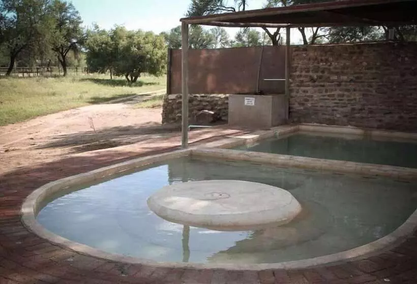 Fotos del hotel Sweet Thorn Retreat Airport Lodge:  2