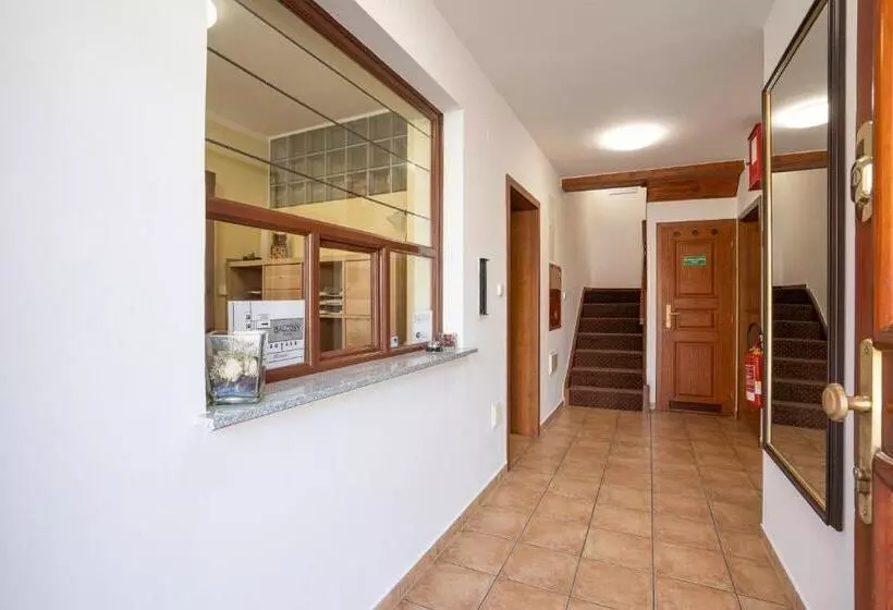 Fotos del hotel Penzion Laura:  2