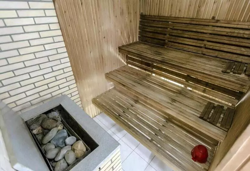 Fotos del hotel Konstantin:  4