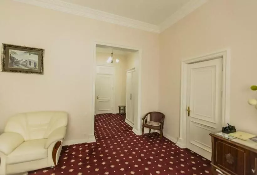 Fotos del hotel Konstantin:  3