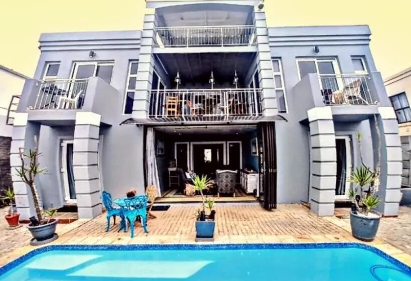 Fotos del hotel Sandcastle House Bed & Breakfast:  24