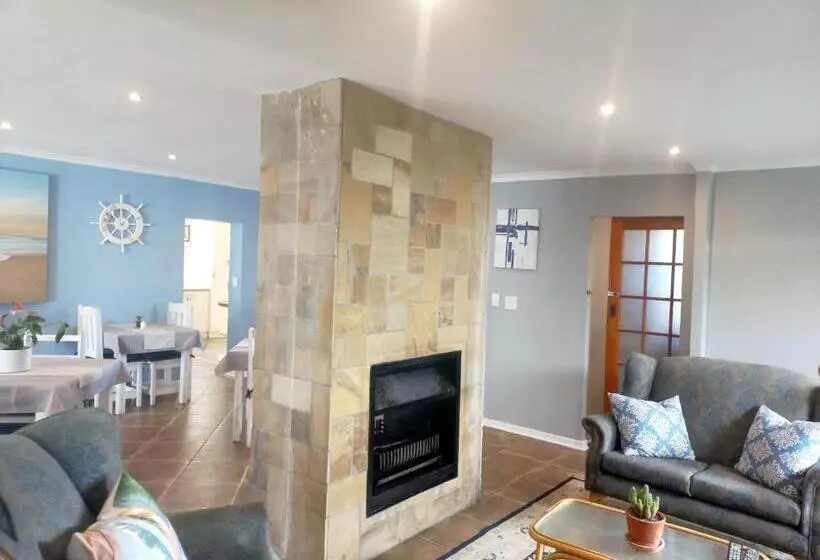 Fotos del hotel Sandcastle House Bed & Breakfast:  23