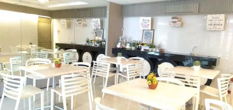 Fotos del hotel Magallanes Square:  4