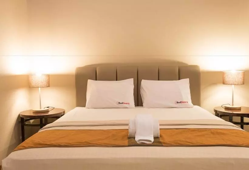 Fotos del hotel Reddoorz Cipete Selatan:  15
