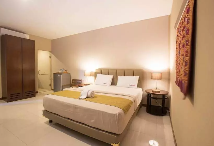 Fotos del hotel Reddoorz Cipete Selatan:  22