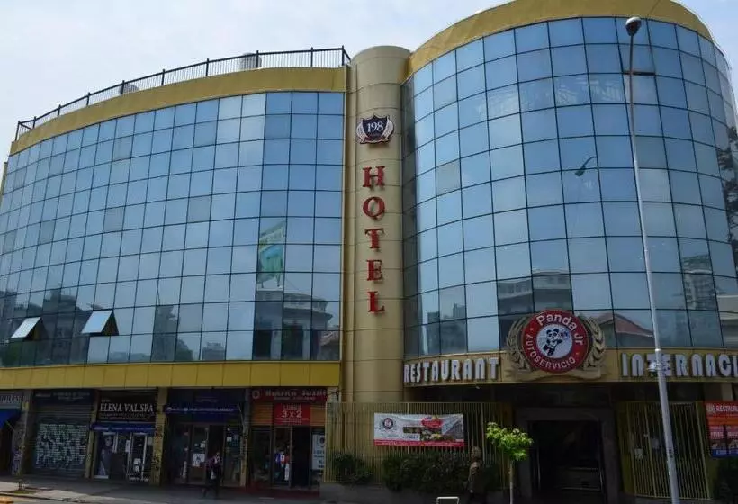 Hotel 198