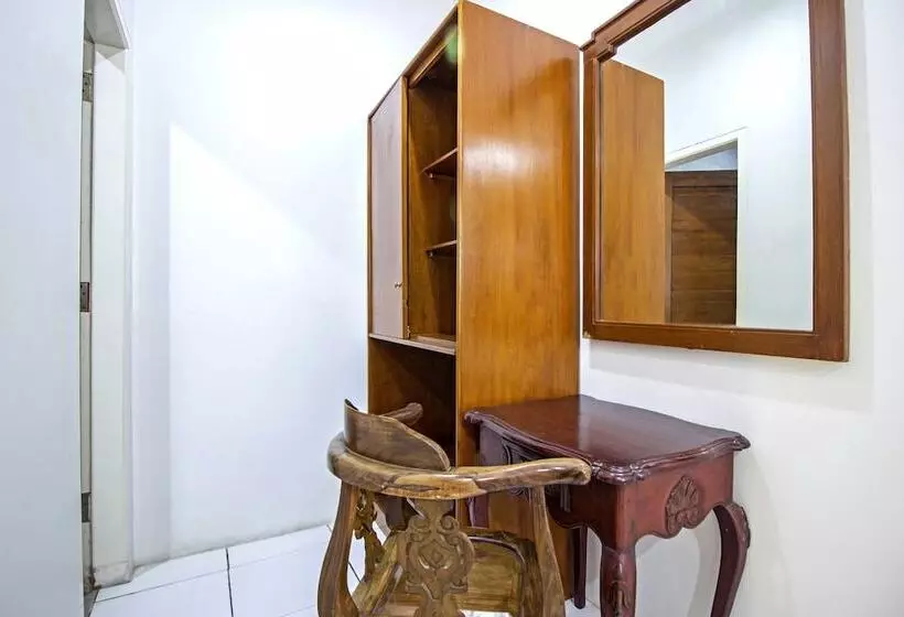 Fotos del hotel Reddoorz Plus Near Rs Hasan Sadikin:  24