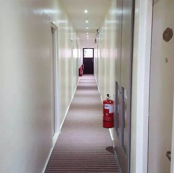Fotos del hotel River View Inn Nusa Bestari Skudai:  2