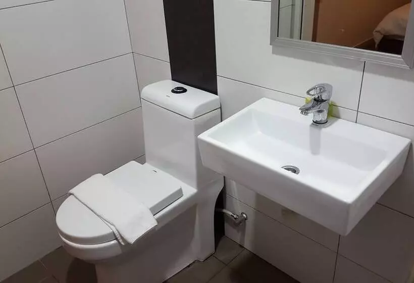 Fotos del hotel River View Inn Nusa Bestari Skudai:  14