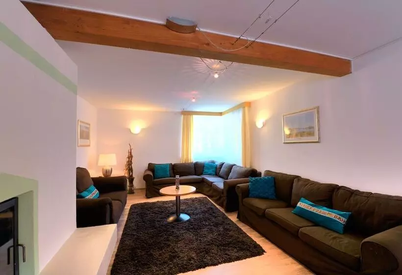 Fotos del hotel Pension Helvetia:  2