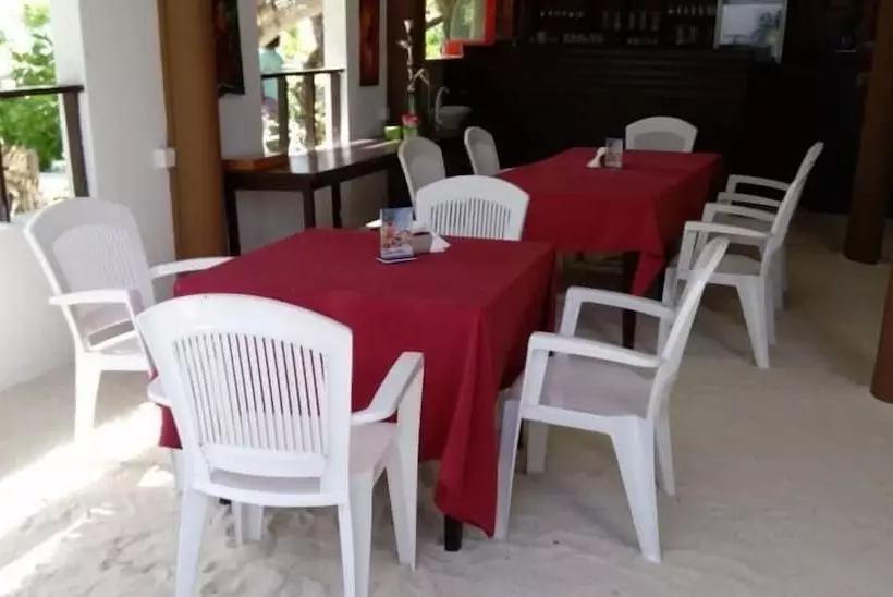 Fotos del hotel Island Cottage:  3