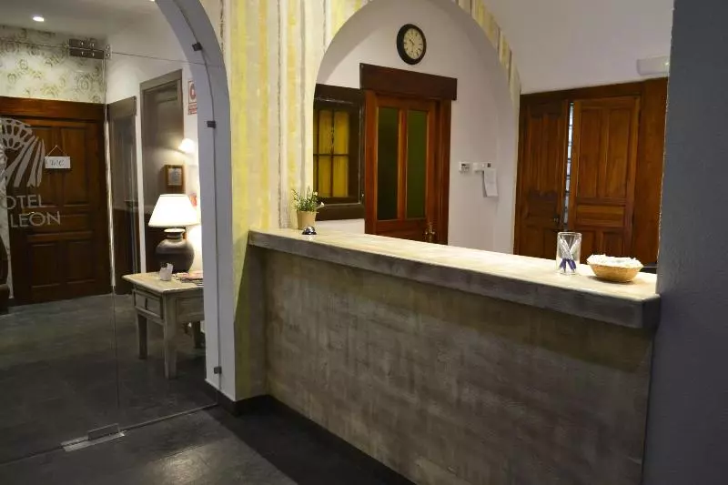 Fotos del hotel Alda Vía León:  10