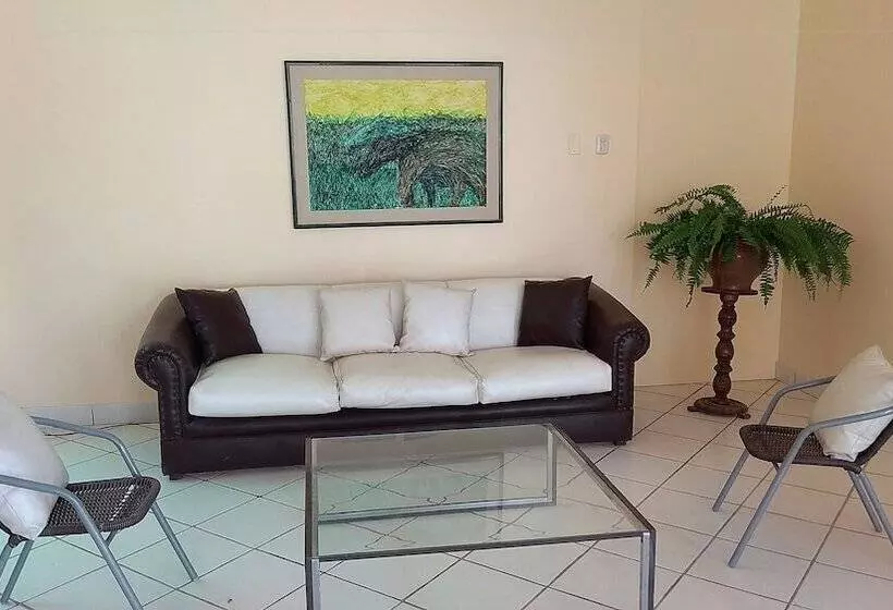 Fotos del hotel Cocos Inn:  20