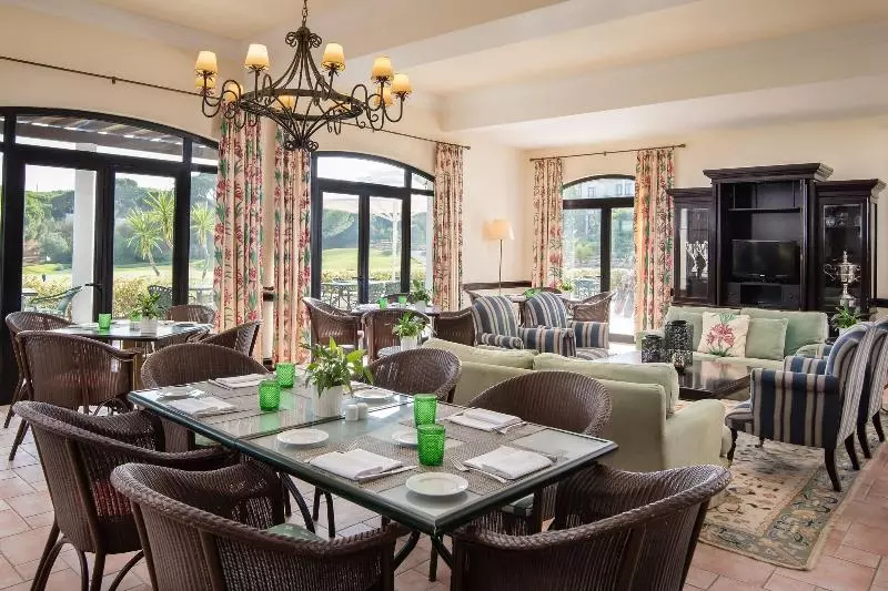Fotos del hotel Pine Cliffs Ocean Suites, A Luxury Collection Resort & Spa, Algarve:  28